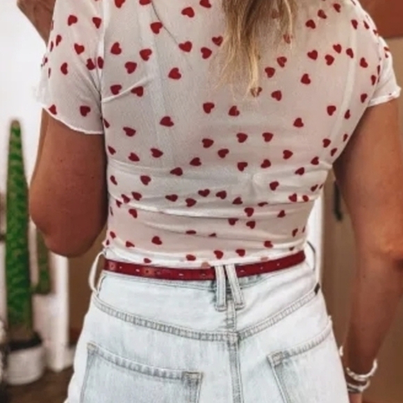 Sheer Red And White Heart Cropped Top Women's Top NWOT Size Medium - Picture 2 of 8